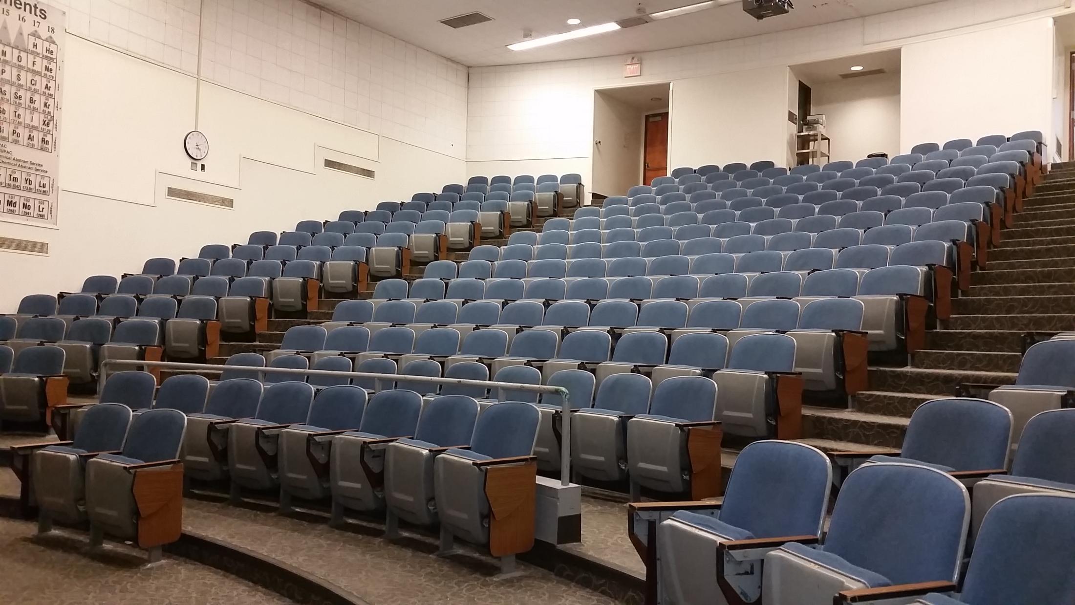 a classroom with a steep slope in the floor